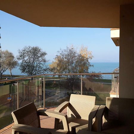 Galeriusbeach Deluxe Apartment Siofok Luaran gambar