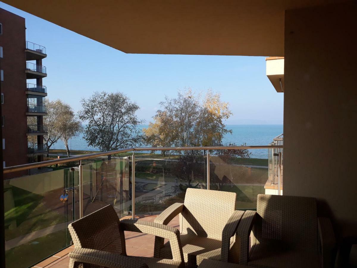 Galeriusbeach Deluxe Apartment Siofok Luaran gambar