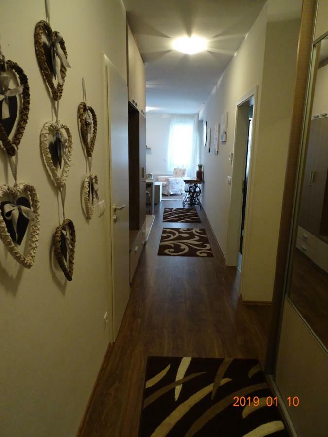 Galeriusbeach Deluxe Apartment Siofok Luaran gambar