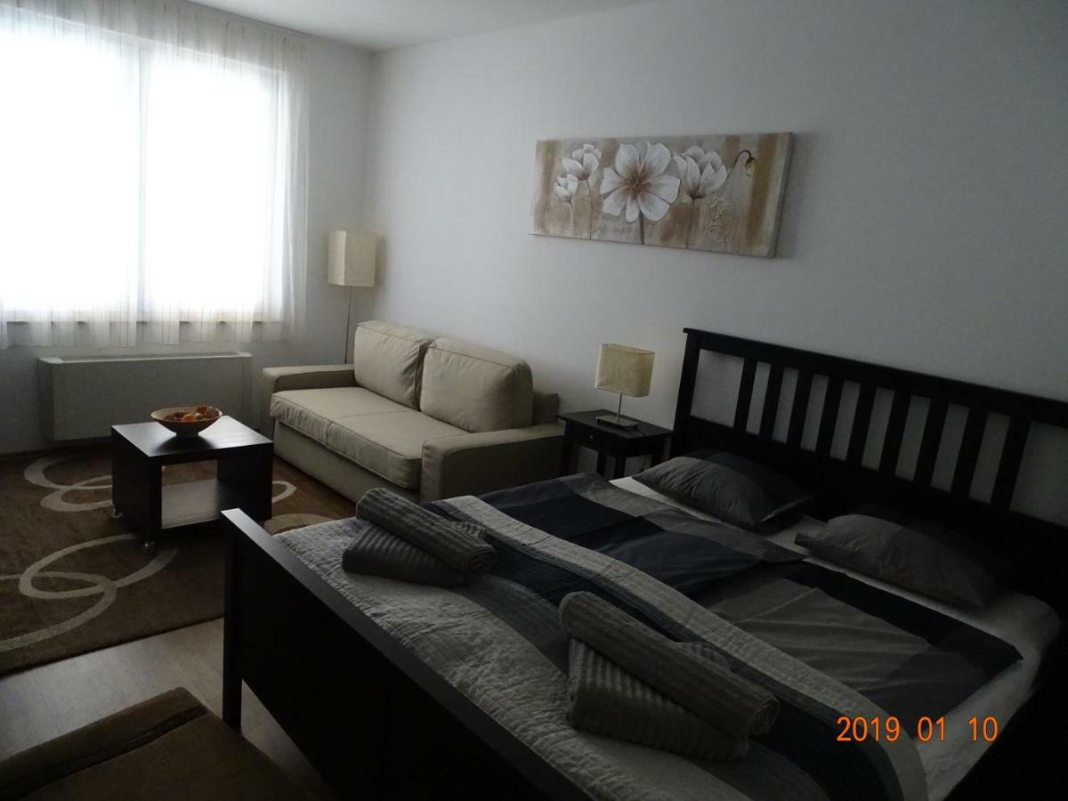 Galeriusbeach Deluxe Apartment Siofok Luaran gambar